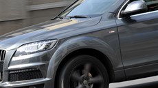 Polské gangy verbují řidiče, kteří přes území Libereckého kraje převážejí vozy... Polské gangy verbují řidiče, kteří přes území Libereckého kraje převážejí vozy...
