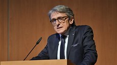 Politolog Petr Robejšek při úvodním vystoupení na programové konferenci... Politolog Petr Robejšek při úvodním vystoupení na programové konferenci...