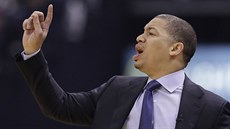 Tyronn Lue usmruje hráe Clevelandu.