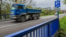 Most mezi Krňovicemi a Třebechovicemi pod Orebem na Hradecku. Most mezi Krňovicemi a Třebechovicemi pod Orebem na Hradecku.