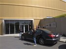Policejní zásah na FAČR na pražském Strahově. Zadržen byl Pelta který údajně měl namířeno na ruzyňské letiště. Policejní zásah na FAČR na pražském Strahově. Zadržen byl Pelta který údajně měl namířeno na ruzyňské letiště.