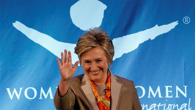 Hillary Clintonov v ter vystoupila na konferenci pro plnovan rodiovstv a poslze tak na svtovm enskm fru v New Yorku. (2. kvtna 2017)