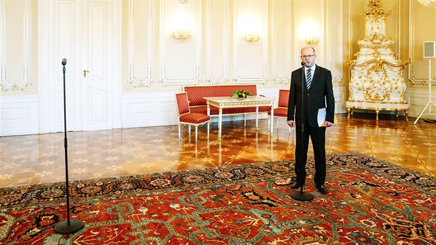 Setkn prezidenta Miloe Zemana a premira Bohuslava Sobotky na Hrad skonilo fiaskem. (4. kvtna 2017)