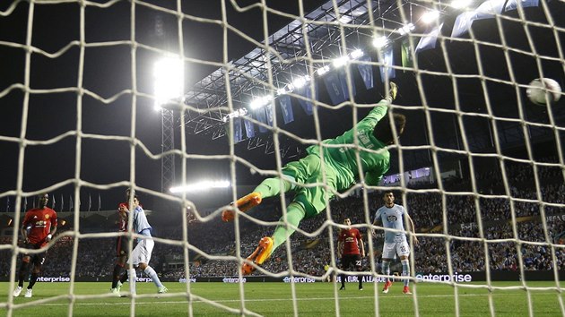 Marcus Rashford z Manchesteru United stl jedin gl duelu ve Vigu.