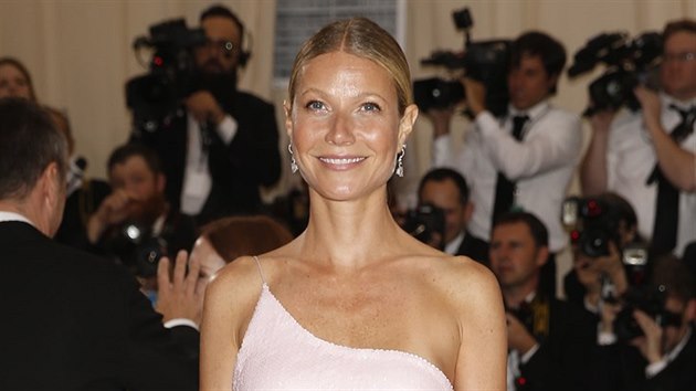 Gwyneth Paltrowov na Met Gala (New York, 1. kvtna 2017)