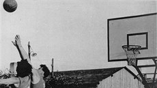 Historie basketbalu ve Vysokém Mýtě sahá až do roku 1897. Ale patří do ní i... Historie basketbalu ve Vysokém Mýtě sahá až do roku 1897. Ale patří do ní i...