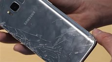 Galaxy S8 propadl v crash testu. Křehčí smartphone dosud ve Square Trade... Galaxy S8 propadl v crash testu. Křehčí smartphone dosud ve Square Trade...