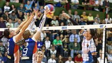 Momentka z utkání Olomouc - Prostějov. Momentka z utkání Olomouc - Prostějov.