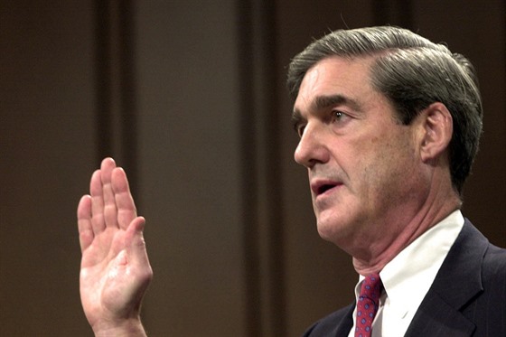 Bývalý editel FBI Robert Mueller na snímku z roku 2001