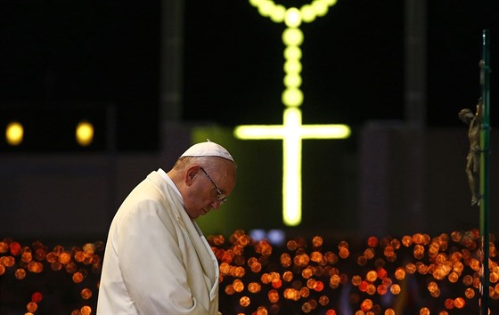 Návtva papee Frantika v Portugalsku 12.5.2017)