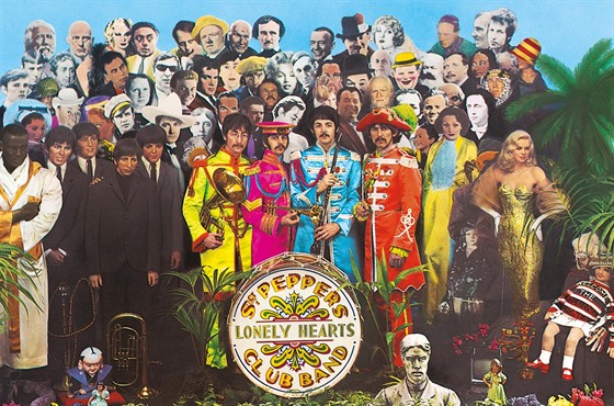 Slavná obálka desky Sgt. Peppers Lonely Hearts Club Band