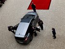 Emmanuel Macron pijídí na inauguraci v Renaultu Espace