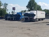 Odstavná plocha na Dlouhé louce v Českých Budějovicích slouží jako odpočívalo... Odstavná plocha na Dlouhé louce v Českých Budějovicích slouží jako odpočívalo...
