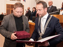 Zastupitel rozhodli o udlen Ceny msta Ostravy in memoriam Ve pinarov....