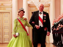 Norská královna Sonja a král Harald V. (Oslo, 9. kvtna 2017)