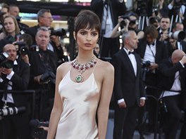 Emily Ratajkowski (Cannes, 17. kvtna 2017)