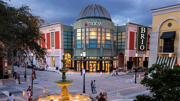 Obchodn dm Macy's ve West Palm Beach na Florid (na snmku) byl oteven v roce 2000. Uzaven m bt v nejbli dob.