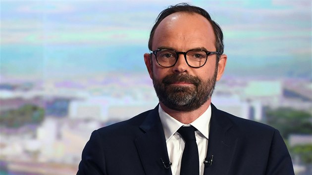 Nov francouzsk premir douard Philippe bhem televiznho rozhovoru pro stanici TF1 (15. kvtna 2017).
