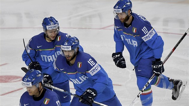 Glov radost italskch hokejist v utkn proti vdsku