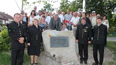 V roce 2012 odhalili letci pomník v jeho rodném Rudolfov u eských Budjovic.