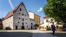Pozdně-gotická stavba Solnice je jednou z dominant Piaristického náměstí. Brzy... Pozdně-gotická stavba Solnice je jednou z dominant Piaristického náměstí. Brzy...