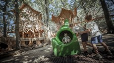 Zábavní park v Milovicích, který majitel vybudoval na bývalých vojenských pozemcích