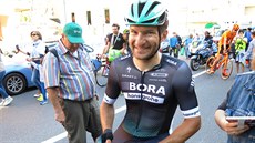 Usmvavý Jan Bárta v cíli tinácté etapy Gira d'Italia.