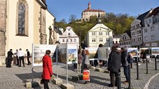 Putovní výstava Blíže k přírodě, blíže ke kultuře zachycuje místa Kladského... Putovní výstava Blíže k přírodě, blíže ke kultuře zachycuje místa Kladského...