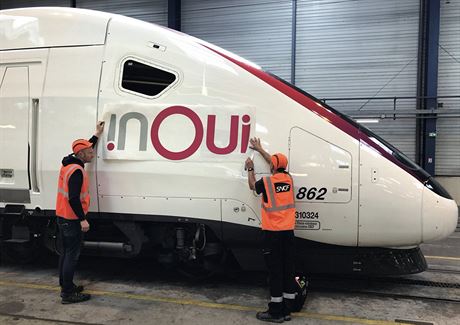 Rychlovlaky TGV pejmenují francouzské státní dráhy SNCF na inOui.