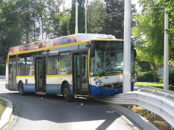 Nehoda trolejbusu v Mariánských Lázních.