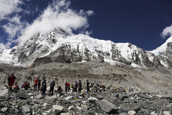 Základní tábor pod nejvyí horou svta Mount Everestem (21. záí 2015)
