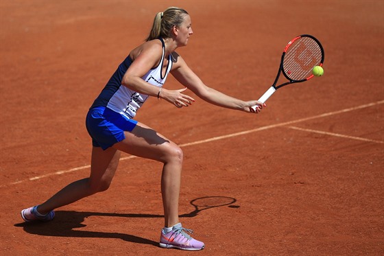 NA ORANOVÉ ANTUCE. Petra Kvitová pi tréninku ped odletem na Roland Garros v...