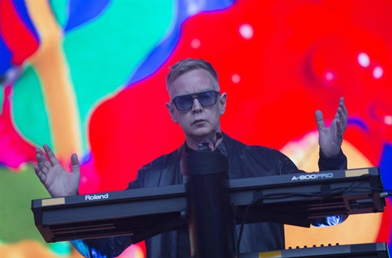 Andy Fletcher bhem praské zastávky Depeche Mode v rámci jejich Global Spirit...