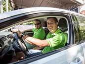 Redaktor Petr Lundák a navigátor Jan Pumpr závodili s Volkswagenem e-Golfem na... Redaktor Petr Lundák a navigátor Jan Pumpr závodili s Volkswagenem e-Golfem na...