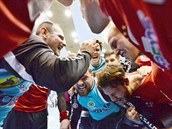 Házenkáři Zubří slaví extraligový bronz. Házenkáři Zubří slaví extraligový bronz.