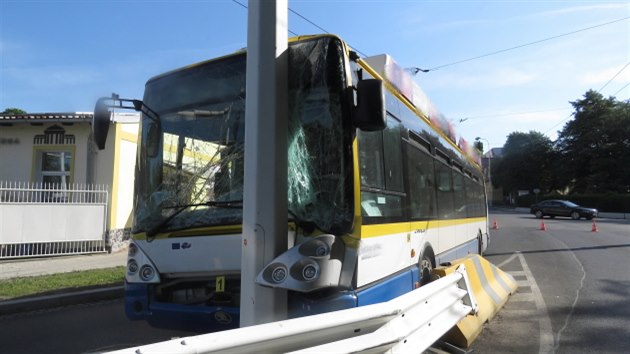 Nehoda trolejbusu v Marinskch Lznch.
