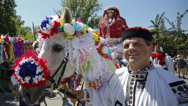 Tradin Jzda krl je zapsan i na seznamu UNESCO. Symbolickou vldu pevzal dvanctilet krl Petr panl. (Vlnov, 28. 5. 2017)