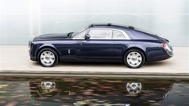 Rolls-Royce Bespoke Sweptail