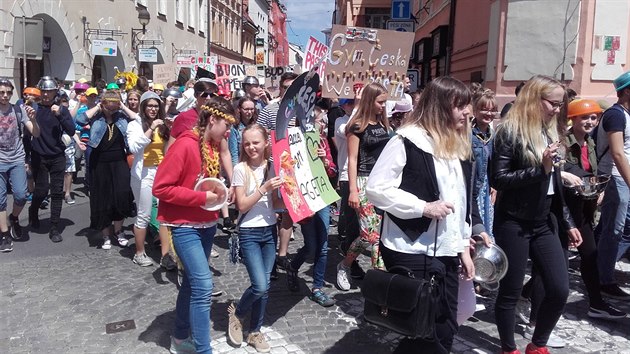 Majálesový průvod v Českých Budějovicích (26. května 2017)