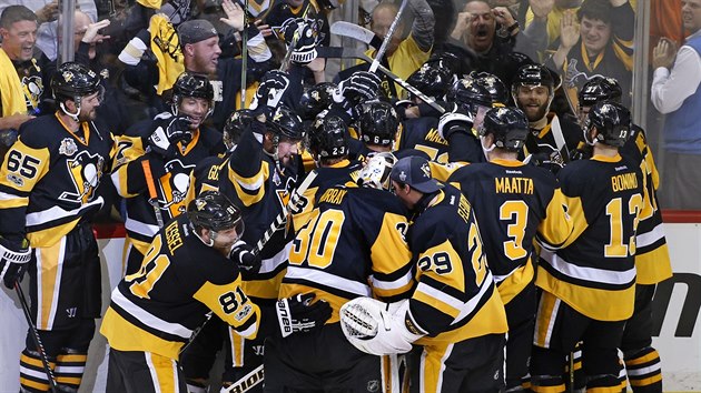 Hokejist Pittsburghu se raduj z triumfu ve Vchodn konferenci NHL a z postupu do boje o Stanley Cup.