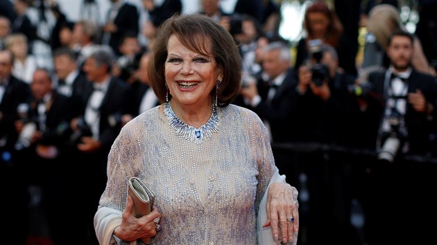 Claudia Cardinalov (Cannes, 23. kvtna 2017)