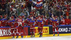 Hráči Ruska slaví gól v utkání o bronz proti Finsku. Hráči Ruska slaví gól v utkání o bronz proti Finsku.