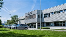 Strojírenská společnost Kern-Liebers CR zahájila provoz nové výrobní haly za... Strojírenská společnost Kern-Liebers CR zahájila provoz nové výrobní haly za...