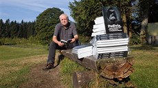 Jan Šebelka chystá i rozšířenou verzi knihy „Podivín, který okrášlil svět aneb... Jan Šebelka chystá i rozšířenou verzi knihy „Podivín, který okrášlil svět aneb...