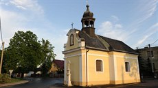 Kapli Zvěstování Panny Marie v Oticích čekají rozsáhlé opravy. Kapli Zvěstování Panny Marie v Oticích čekají rozsáhlé opravy.