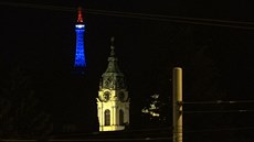 Rozhledna Petřín se rozsvítila v barvách Británie Rozhledna Petřín se rozsvítila v barvách Británie