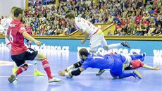Momentka ze souboje o futsalový titul mezi Chrudimí a Slavií. Momentka ze souboje o futsalový titul mezi Chrudimí a Slavií.