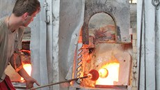 Karlovarská sklárna Moser letos už po sedmnácté vyrábí ceny pro karlovarský... Karlovarská sklárna Moser letos už po sedmnácté vyrábí ceny pro karlovarský...