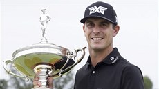 Billy Horschel s trofejí pro vítěze. Billy Horschel s trofejí pro vítěze.