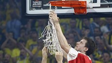 Jan Veselý z Fenerbahce stíhá síku po triumfu v Eurolize.